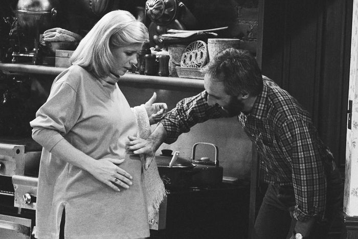 The Best Tools for Self-Monitoring During Your Pregnancy, According to Experts